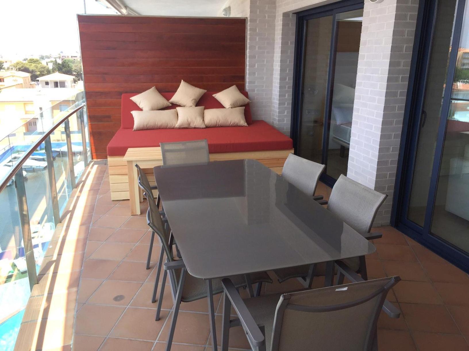 Rnet - Apartments Roses Port Trebol Exterior photo