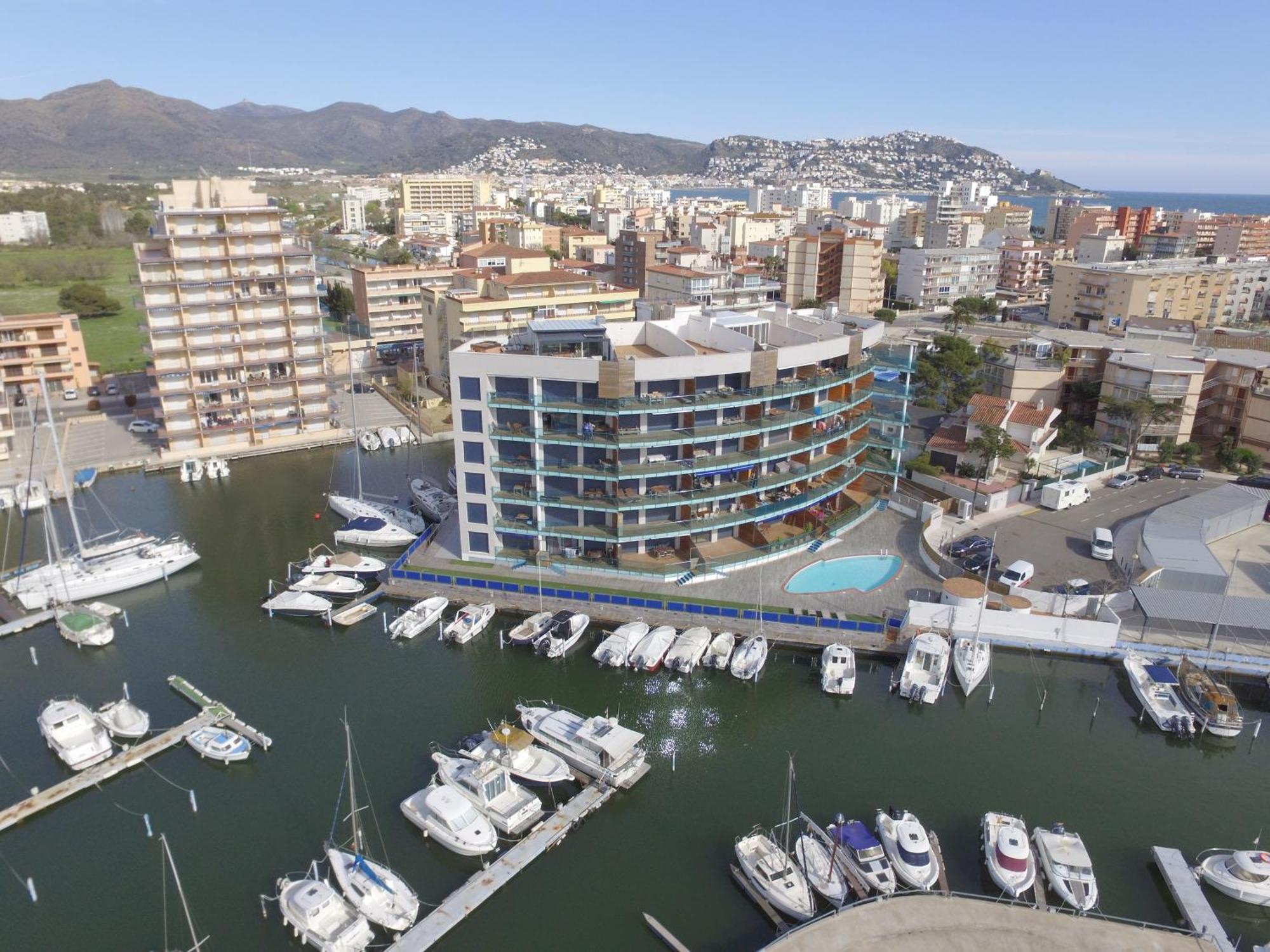 Rnet - Apartments Roses Port Trebol Exterior photo